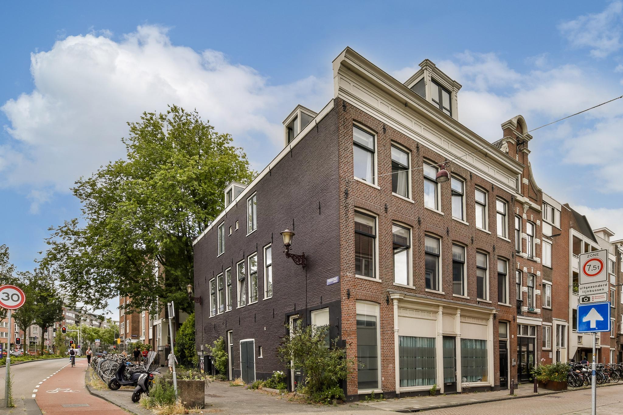Rapenburg 74 